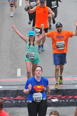 finishing the 2016 rock n roll nashville half marathon